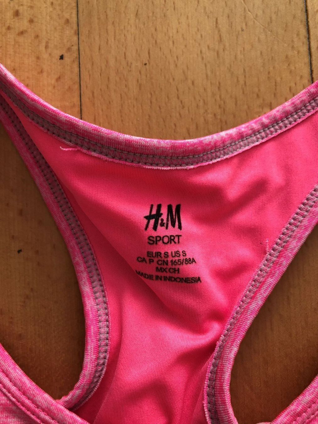 H&M Top: sport bh gr xs – Usato da Neuhausen am Rheinfall venduto da stundgirl 1