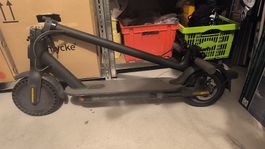 E-Scooter Xiaomi Mi Electric Scooter 1S