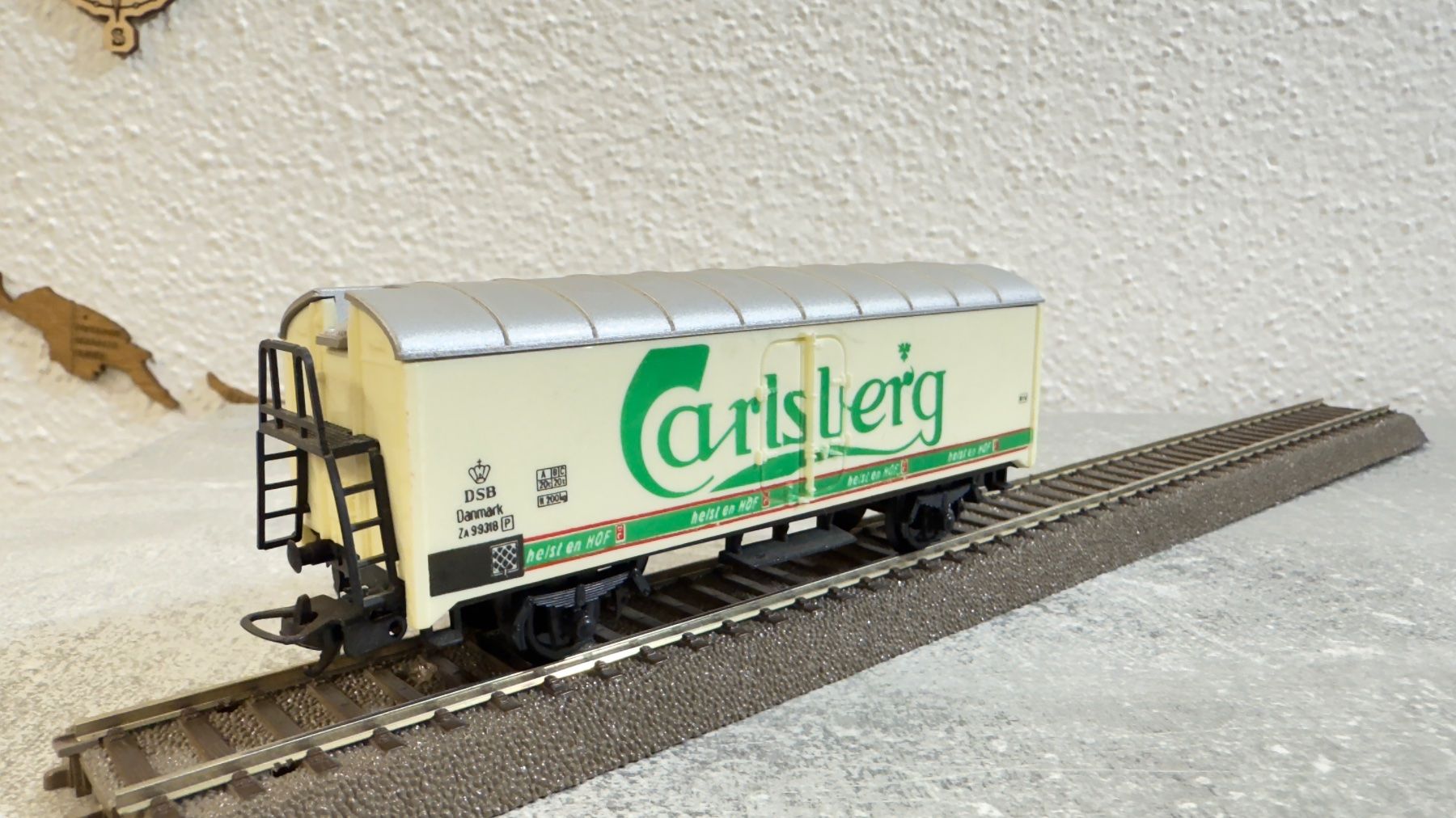Lima Modelleisenbahnen: Lima Carlsberg H0 / DC – Gebraucht aus Windlach von Kelebra 3