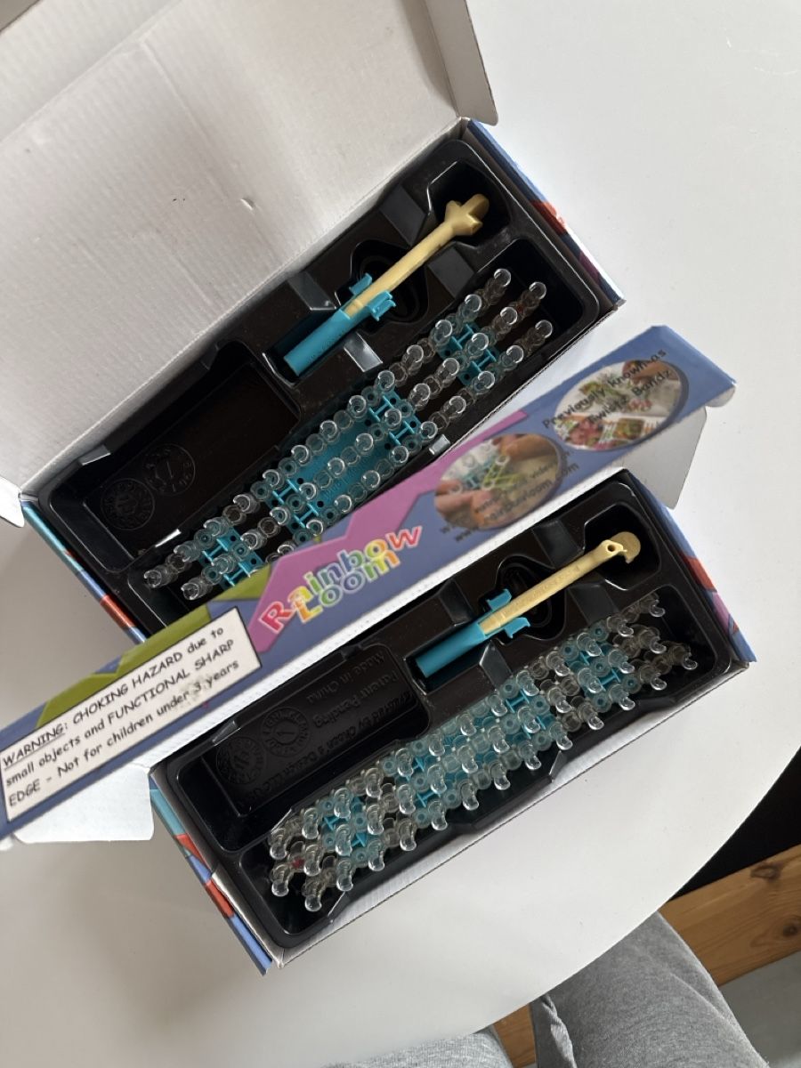 Giocattoli: 2x Rainbow Loom Häkelset – Usato da Stäfa venduto da goldglitzer 1