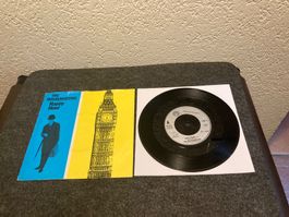 The Housemartins - Happy Hour