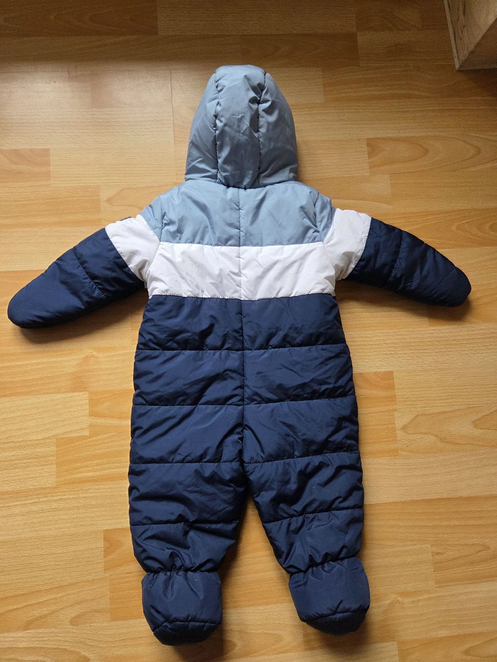 C&A Babyanzüge: Schneeanzug Grösse 74 – Neu (gemäss Beschreibung) aus Aarberg von chr_9v67 1