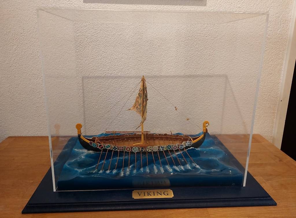 Modellbausätze & Standmodelle: Modellschiff «Viking» – Gebraucht aus Kriens von Chilimaus0