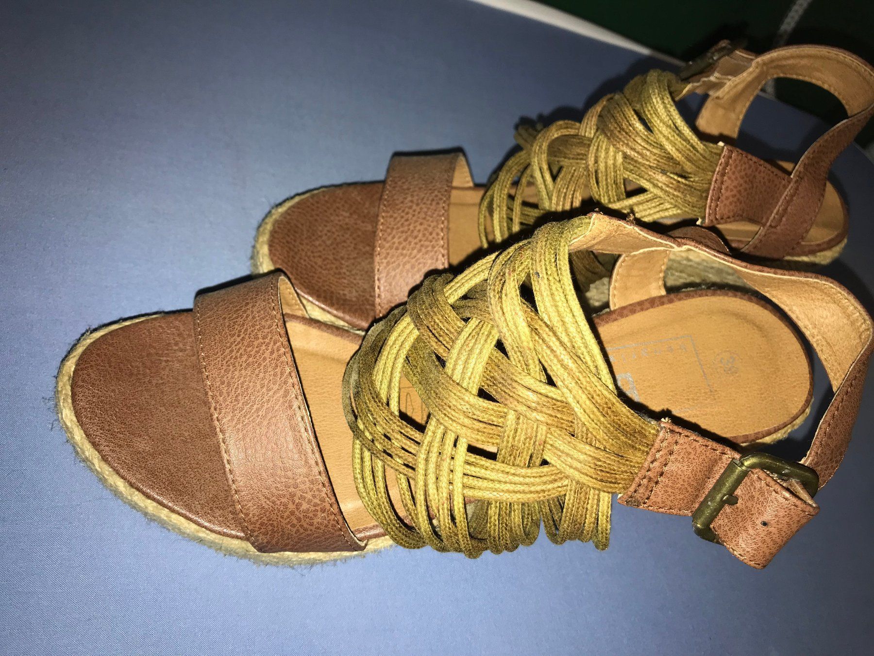Damenschuhe: Sommerschuh – Gebraucht aus Zumikon von Uranus88 3