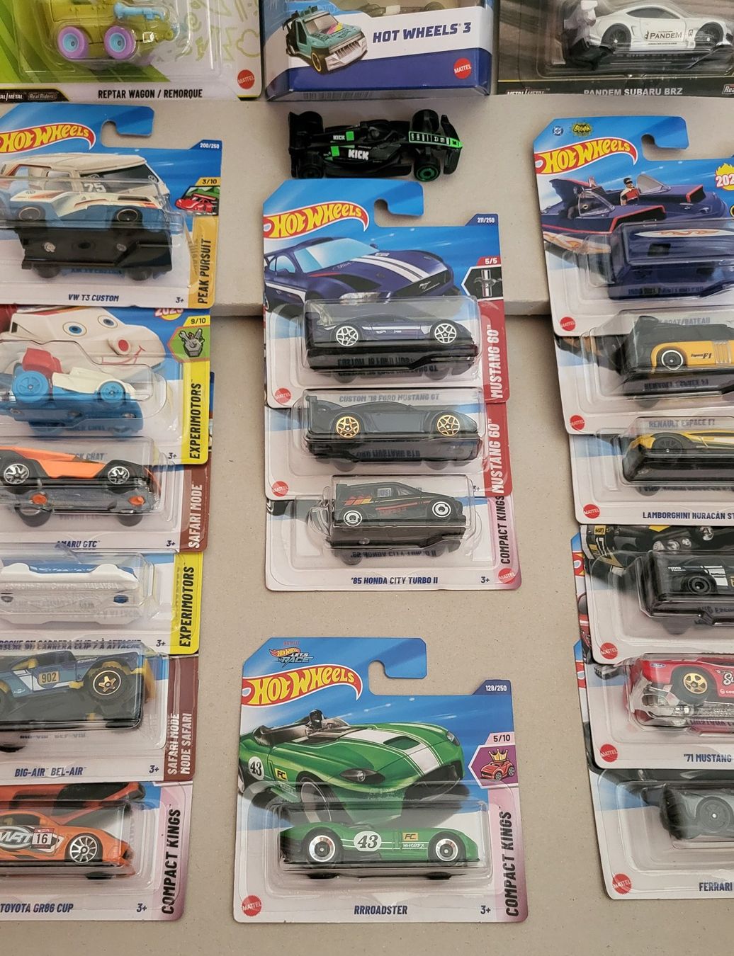 Hot Wheels Modellini d'auto: Hot Wheels RRRoadster – Nuovo e nell'imballaggio originale da Zürich venduto da MDC0 1