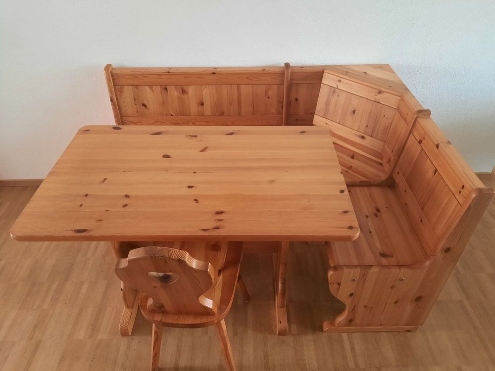 Kleine Eckbank mit Tisch und 2 Stühlen Kaufen auf Ricardo