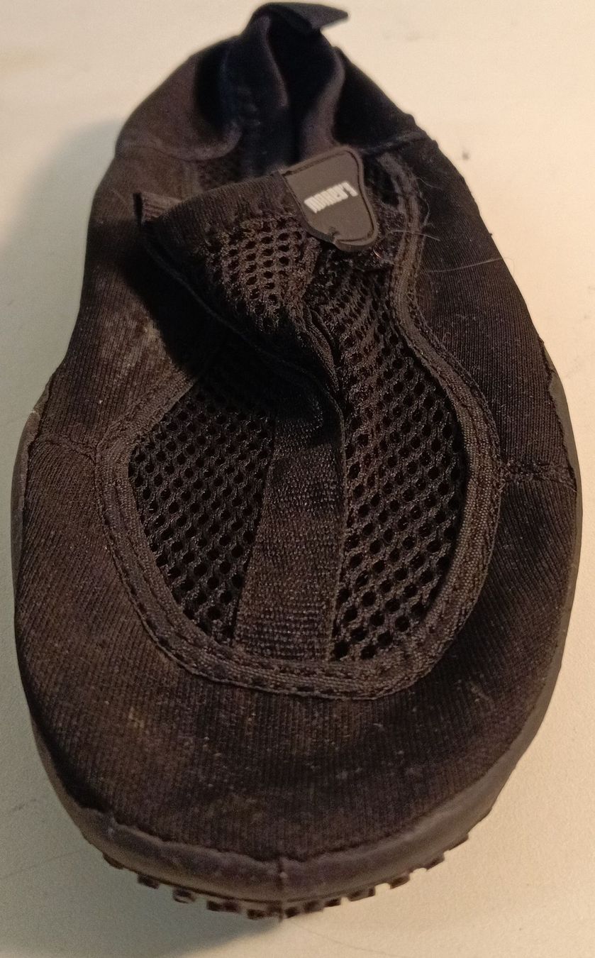 Scarpe da uomo: Badeschuhe Gr. 38 (nov168) – Usato da Künten venduto da Schnaepplihuus 1