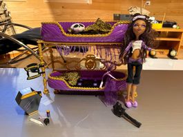 Monster High Dead Tired Clawdeen / Room to Howl