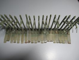 107 Stk. Alte Märklin H0 Masten für Oberleitung