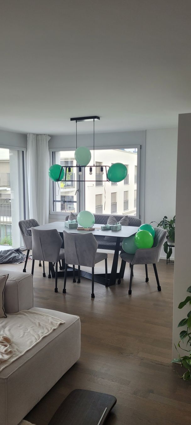 Set di tavolo e panche: Esstischgrau Rechteckig mit 6 Stühlen gebraucht – Usato da Kriens venduto da oli_756x 2