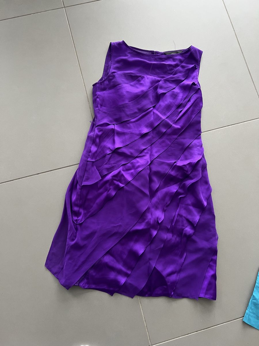 Lots de vêtements: Lot robe - taille 34-36 – D'occasion à Sainte-Croix par Caramel31 4