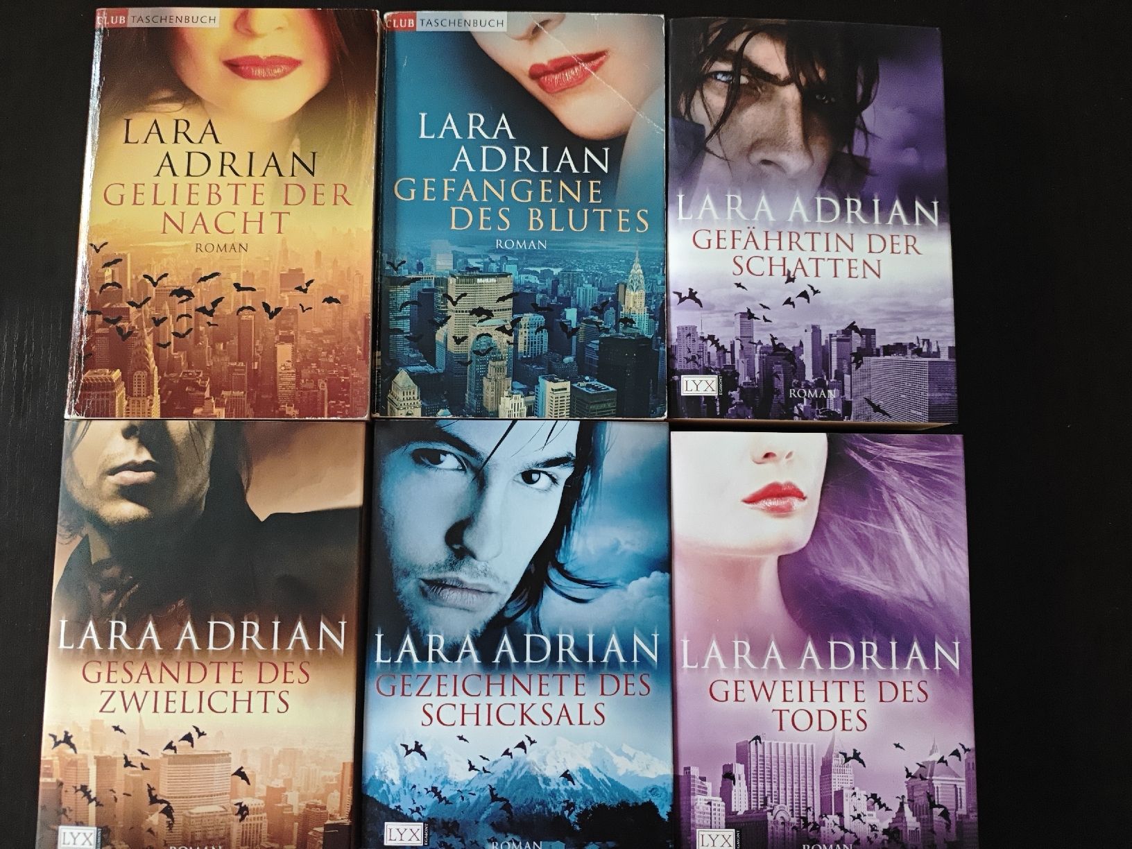 Libri: 6 Bücher einer Reihe von Lara Adrian  – Usato da Bendern venduto da PetraN01