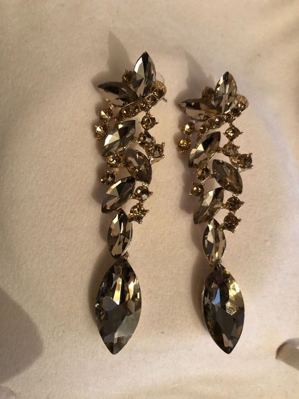 Orecchini pendenti & Orecchini a lobo: Ohrstecker "Glamour-Look" – Nuovo e nell'imballaggio originale da Wald ZH venduto da mlnt 7