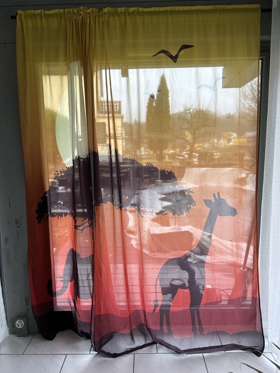 Vorhänge: Unique Elephant/ Giraffe Curtain- Africa Style – Gebraucht aus Saland von ele_vc96 1
