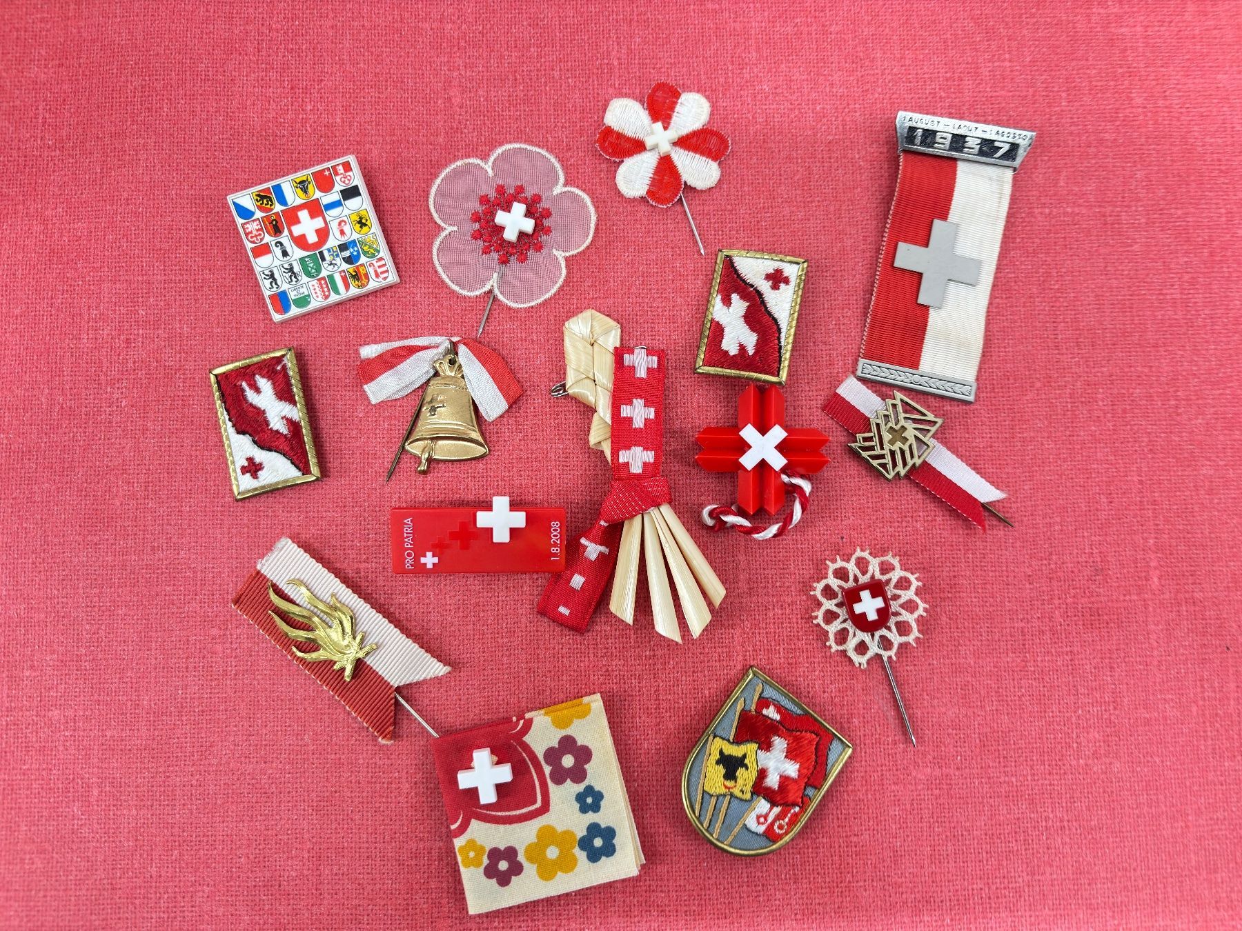 Placchette & Badge: 1 August-Abzeichen LOT TOP!!!! – Usato da Ormalingen venduto da digital09