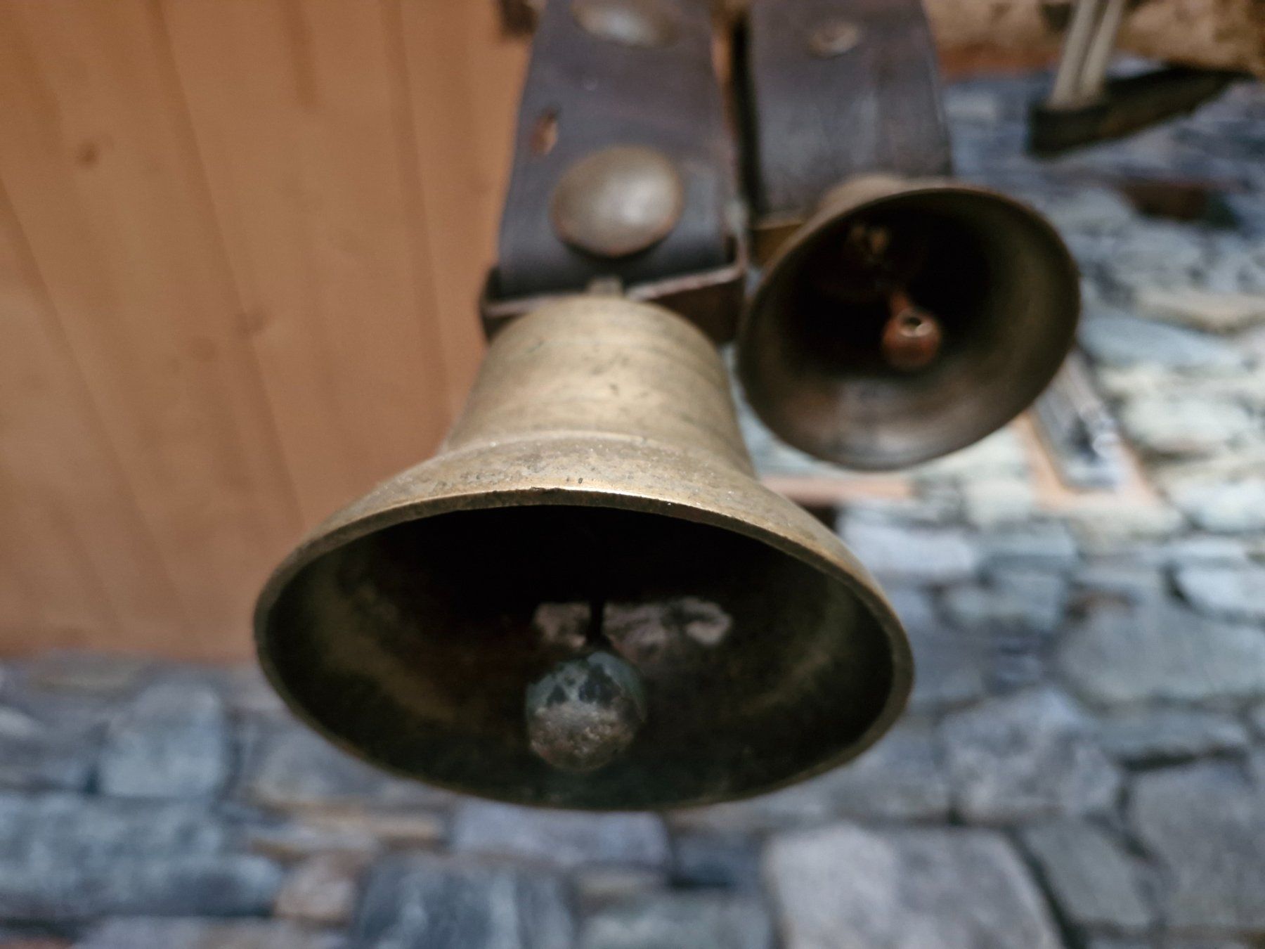 Cloches & sonnailles: Glocken Treicheln – D'occasion à Guarda par rue_bpd7 2