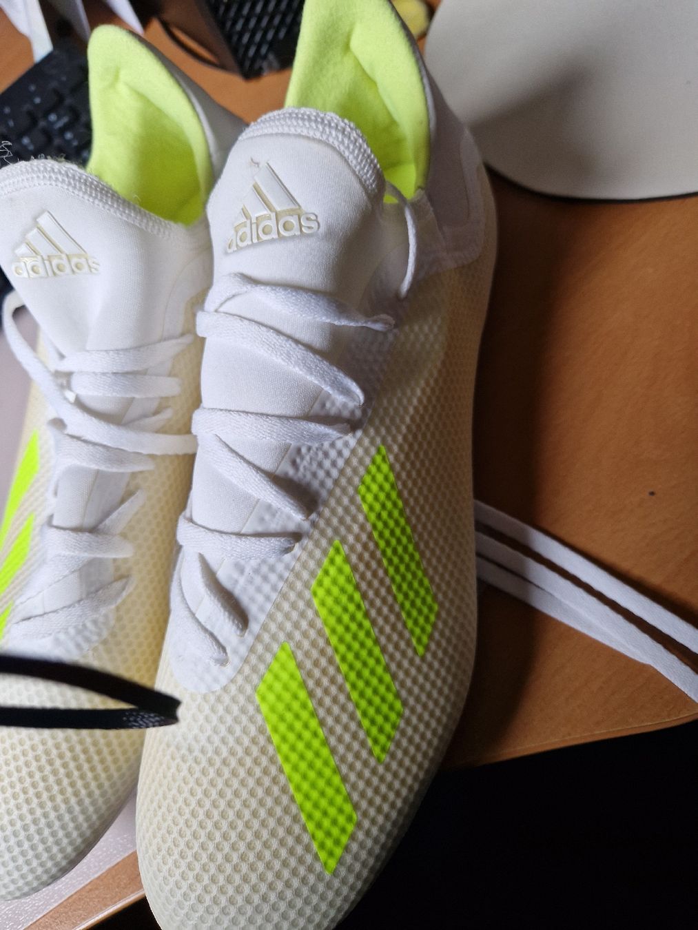 Adidas Chaussures hommes: Fussballschuhe neu – Neuf (Voir description) à Bremgarten AG par ChristinevonArx24