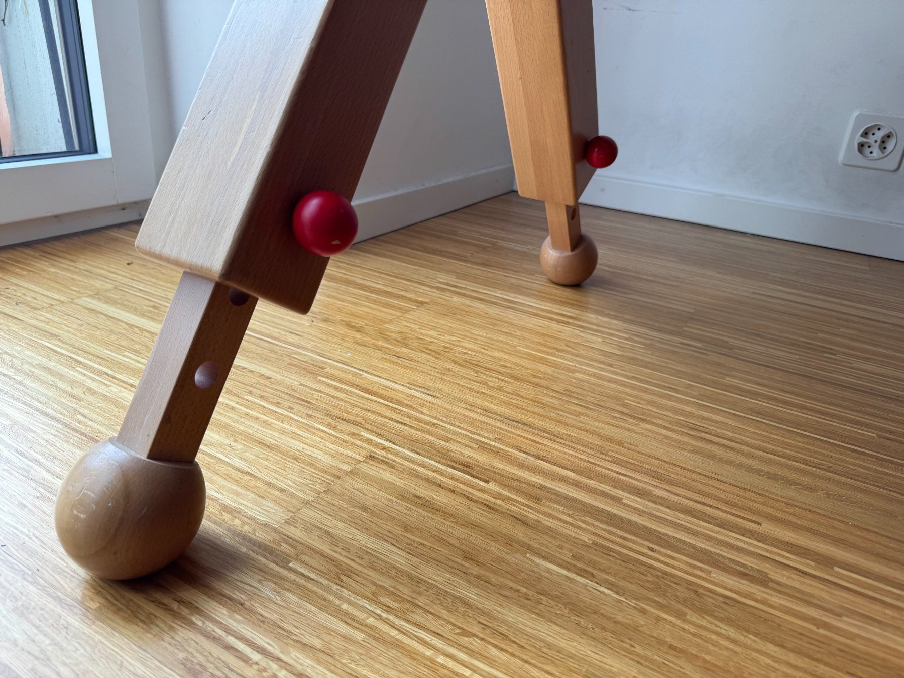 Bureaux: Schreibtisch Kinderpult – D'occasion à Zürich par Abeggchr 3