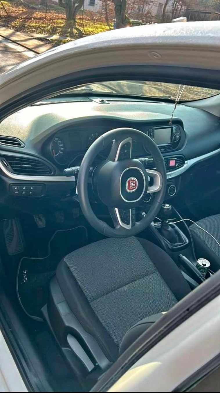 Fiat Autos: Fiat Tipo 2019 Limousine – Gebraucht aus Flawil von ser_mm6g 4