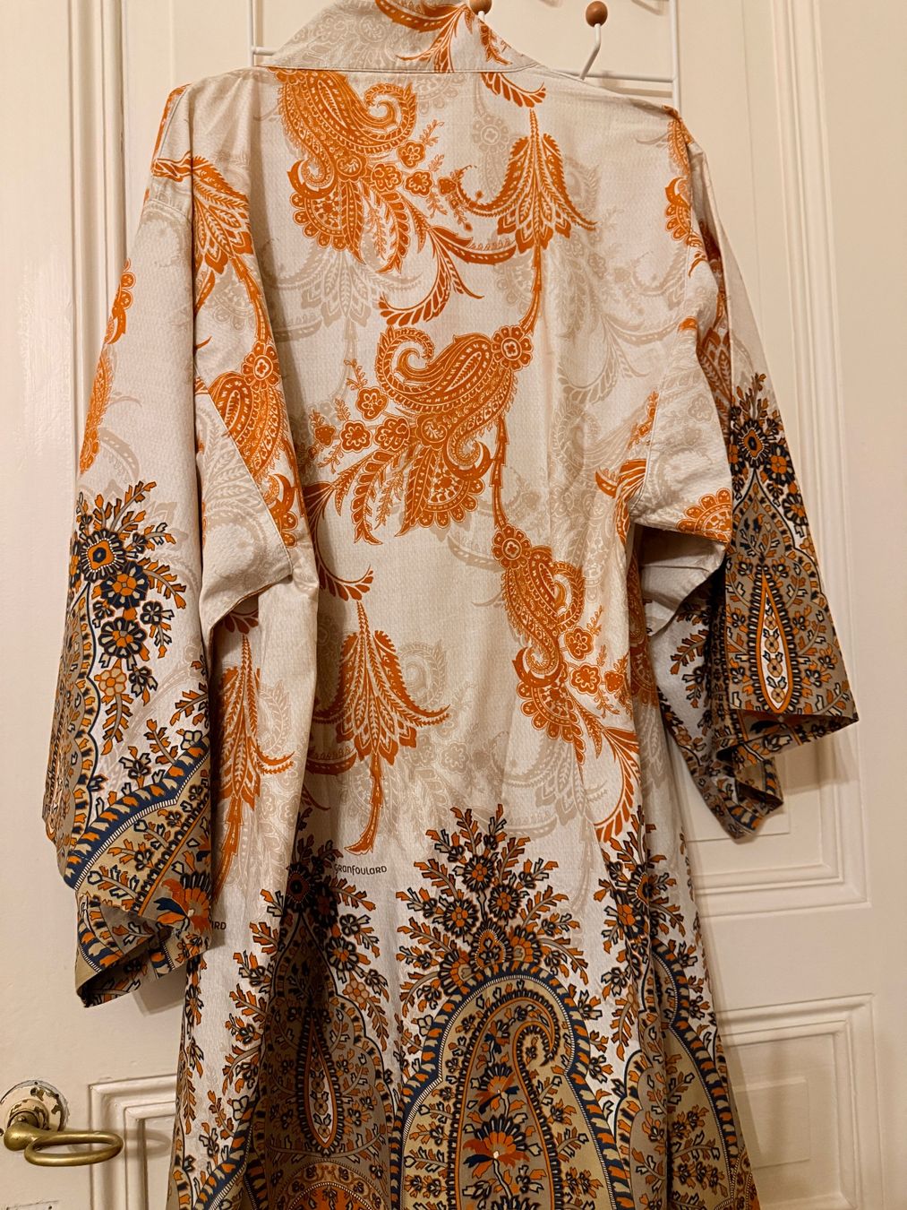 Arte internazionale: BASSETTI Kimono – Usato da Genève venduto da mar_g5r2