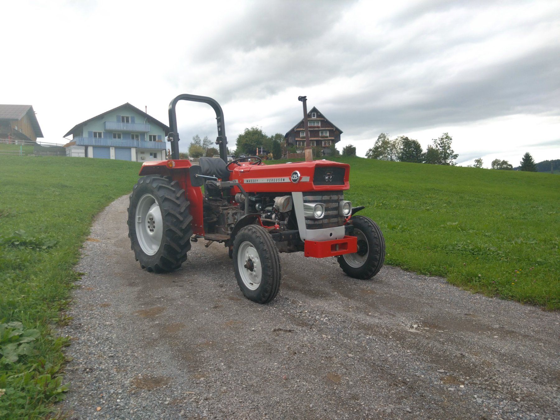 Massey Ferguson Trattori: Traktor Massey-Ferguson MF 135 – Usato da Egg SZ venduto da kombi83