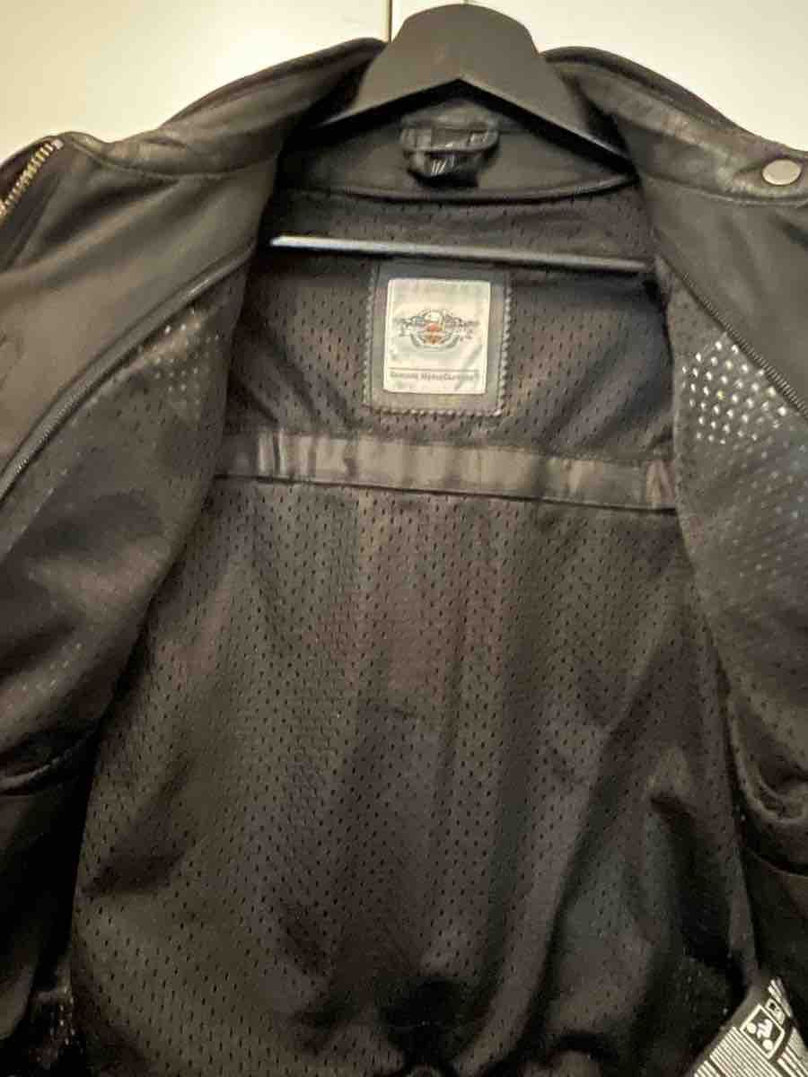 Harley-Davidson Vestes: Harley-Davidson Lederjacke Herren Grösse M – D'occasion à Seengen par Pani09