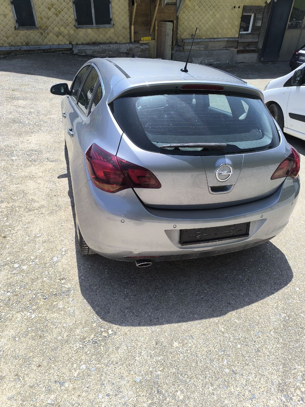 Opel Automobili: Opel Astra automat – Usato da Unterrindal venduto da Onlinecarparts.ch 7