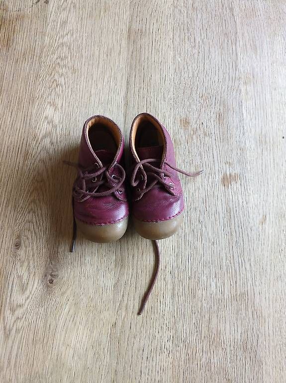 Schuhe für Jungen: Lauflernschuhe – Gebraucht aus Flums von tin_zk28