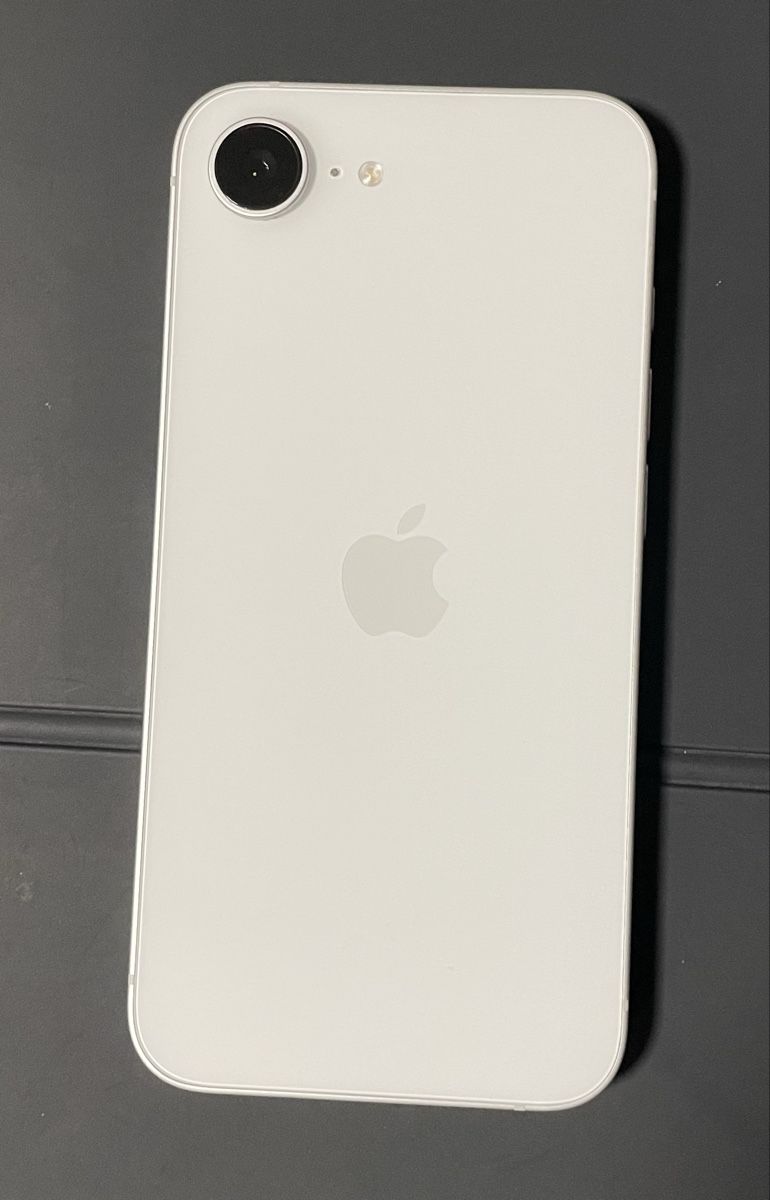 Apple Handys / Smartphones: Iphone 16e inkl. Zubehör und Panzerglas – Neu (gemäss Beschreibung) aus Liestal von oro_g 2