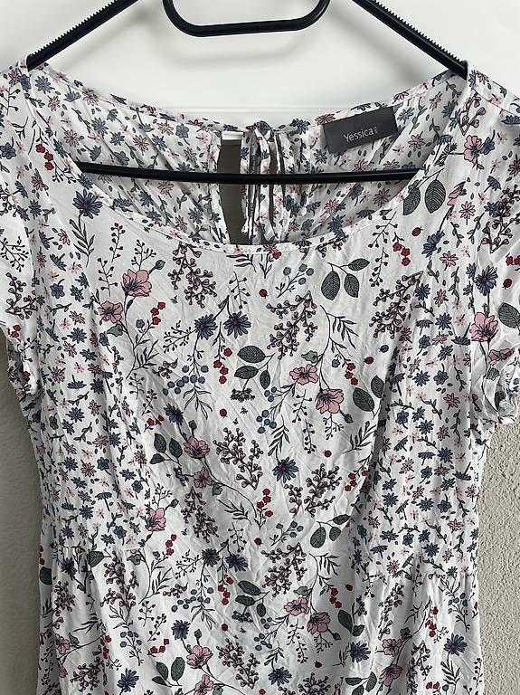 Blusen: Yessica Bluse mit Blumenmuster  Gr. M – Gebraucht aus Glis von SabrinaXA 1