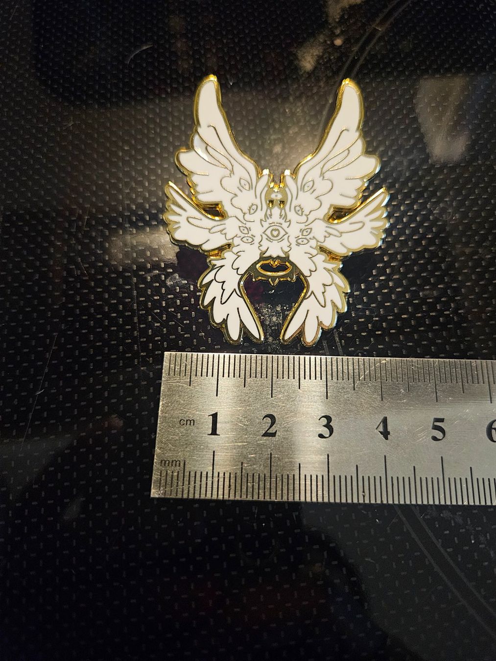 Placchette & Badge: Biblischer Engel - Pin Badge Anstecker – Usato da Luzern venduto da Lucan_Valerius