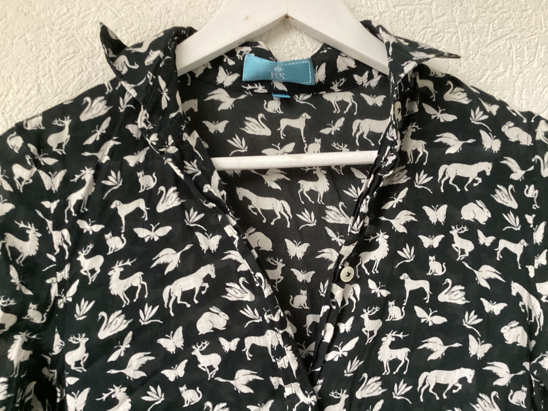 Camicette: BS Schicke Bluse mit Tiermuster, Gr. 36, dunkelblau – Usato da Homberg b. Thun venduto da Homata 1