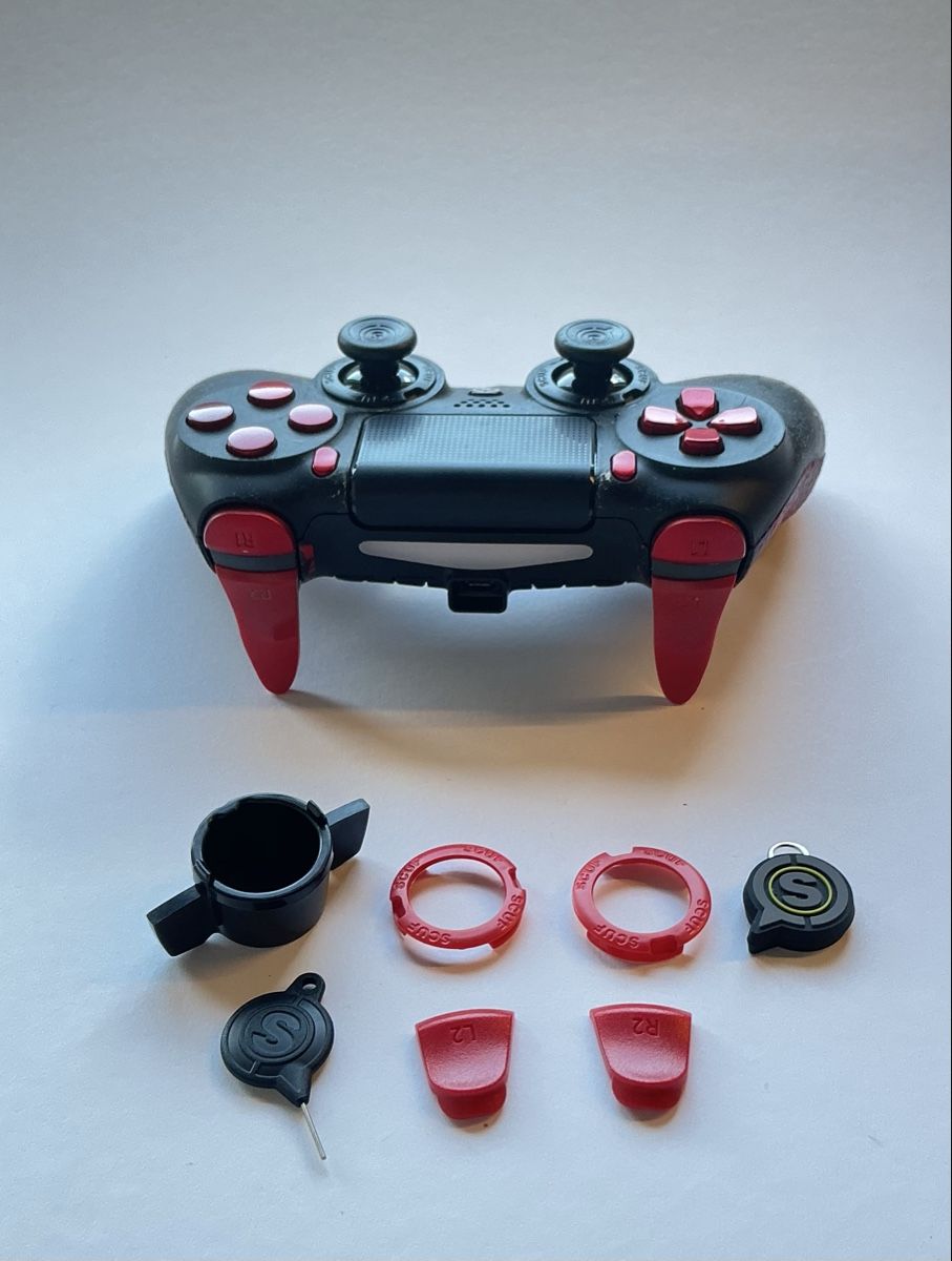Controller: SCUF Impact PS4 Controller Schwarz/Rot mit Zubehör – Usato da Beinwil am See venduto da Tobi-Wied 3