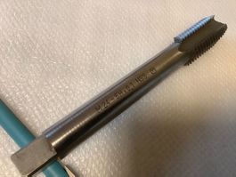 M24 +0.1 Gewindebohrer mit Übermass, von MANIGLEY Swiss