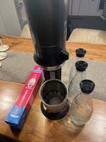SodaStream Wassersprudler Duo mit 3 Glaskaraffen schwarz