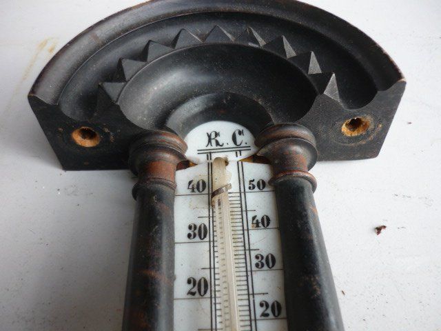 Altri elettrodomestici e apparecchi d’epoca: Barometer Thermometer R.C. antik Holz – Difettoso da Belp venduto da Isuzu 8