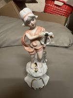 Antike N Porzellan Figur Hatfen Spielerin (Q)