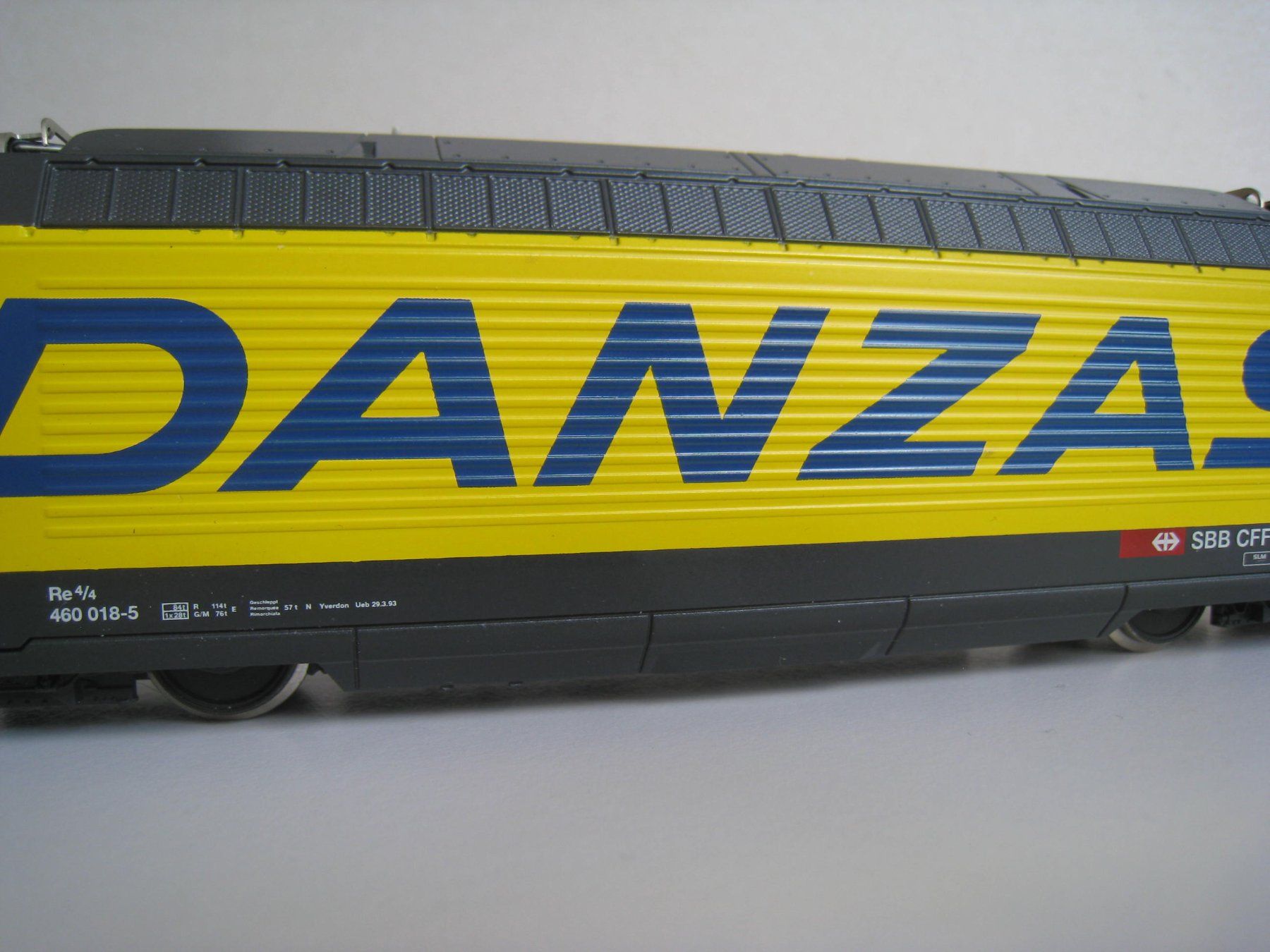 Hag Modellini di ferrovie: Hag SBB Re 460 Danzas, Analog,  281 – Usato da Buchs ZH venduto da swiss-train 1