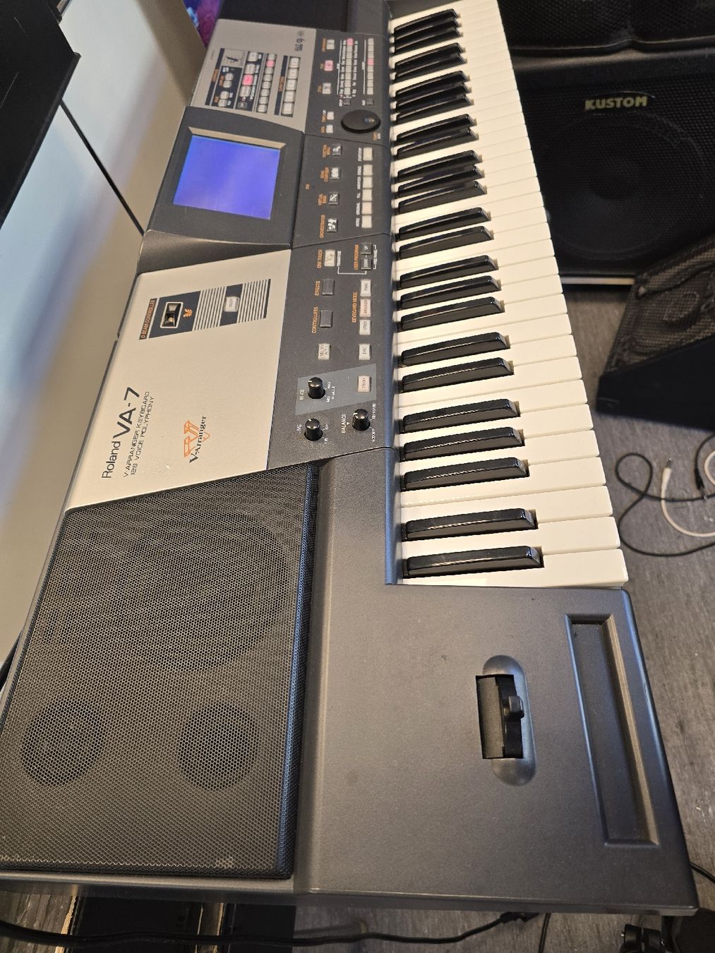 Roland Musikinstrumente: ROLAND VA-7 V-Arranger Keyboard – Gebraucht aus Zürich von Roy-Events-Zurich 5