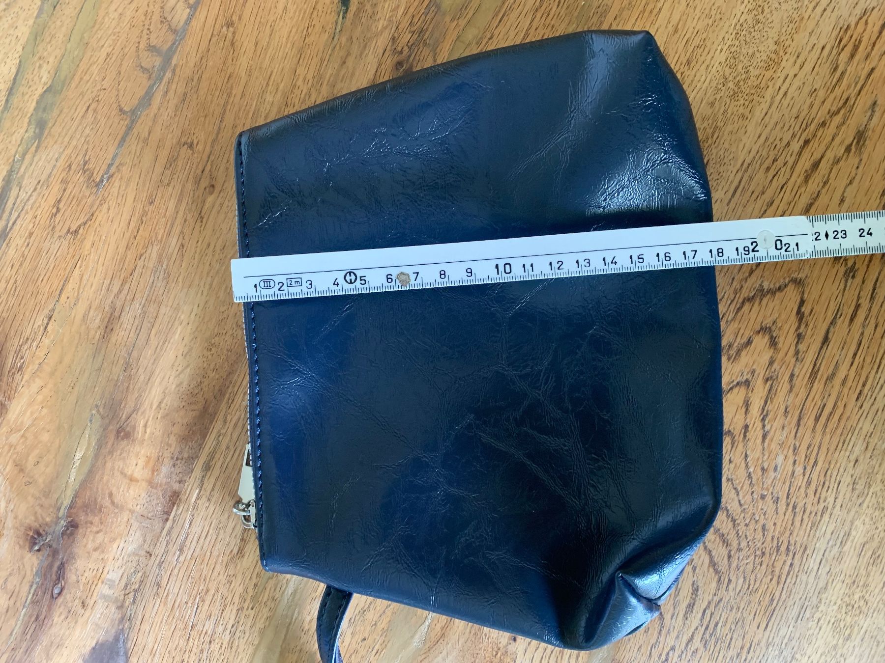 Custodie per cosmetici: Pochette simili-cuir bleu foncé – Usato da Genève venduto da sanchka0 4