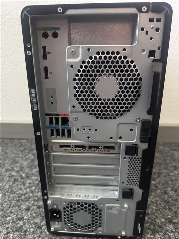Hewlett Packard PC: HP Z2 G5 TWR – Usato da Staufen venduto da Delenio 2