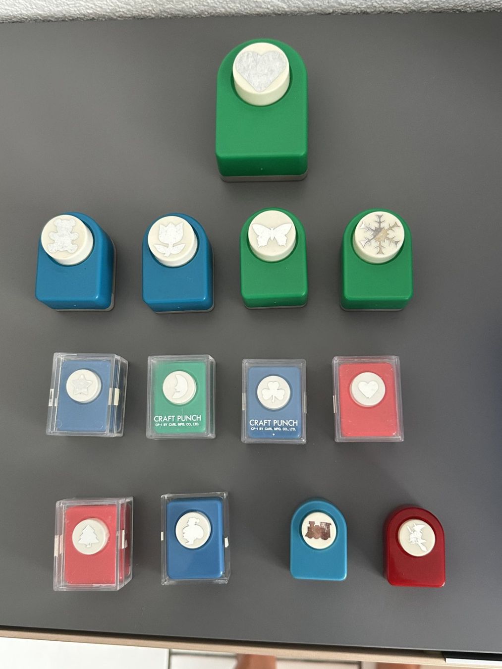 Sciablone: Stanzer mit verschiedenen Motiven – Usato da Oberurnen venduto da Smile58