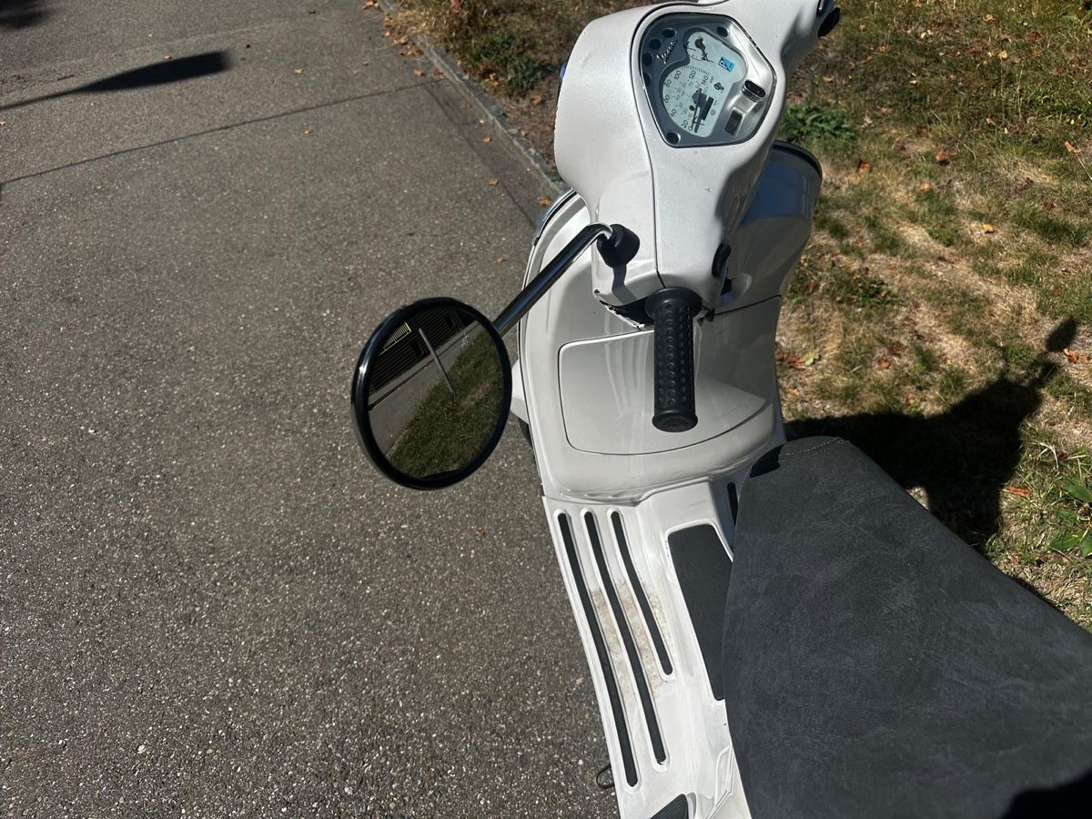 Piaggio Route: Roller Piaggo LX 125 – Défectueux à Zürich par kar_ytx2 2