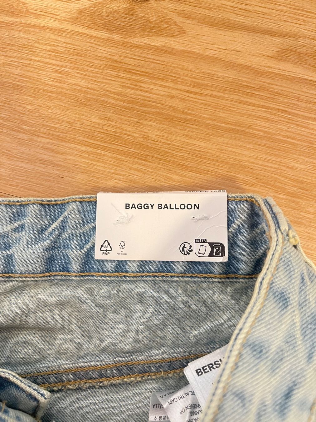 Bershka Jeans: Baggy Balloon Jeans neu – Neu und originalverpackt aus Hergiswil NW von yvso_77 2