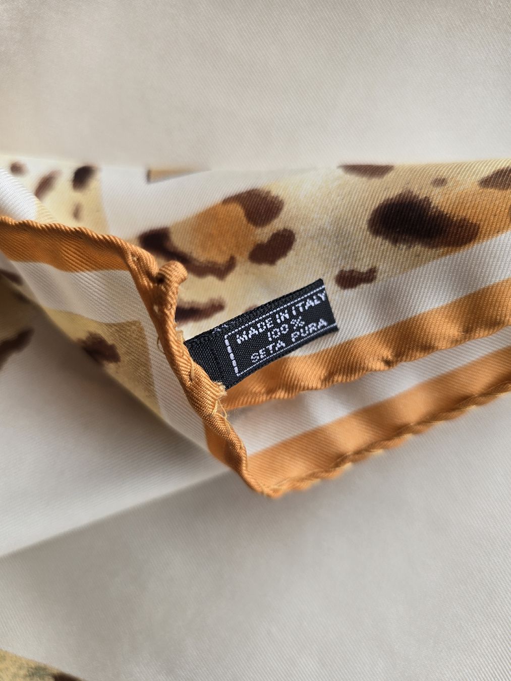 Foulards, Tücher & Schals: Foulard Schal Seide FREY Como – Neu und originalverpackt aus Zofingen von Migiskau 1