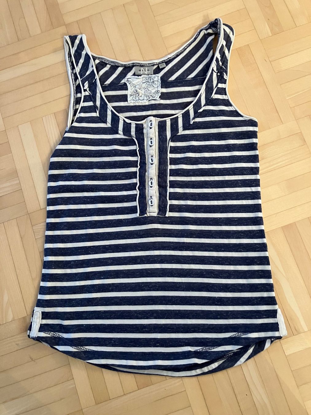 Nile T-shirt: T-Shirt – Usato da Bern venduto da maeri_w