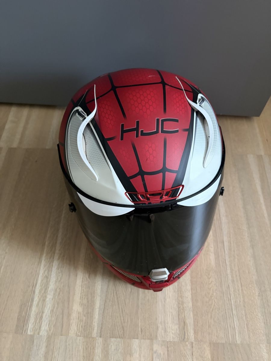 HJC Caschi & visiere: HJC Motorradhelm Marvel Spiderman – Usato da Frauenfeld venduto da corsa1893 3