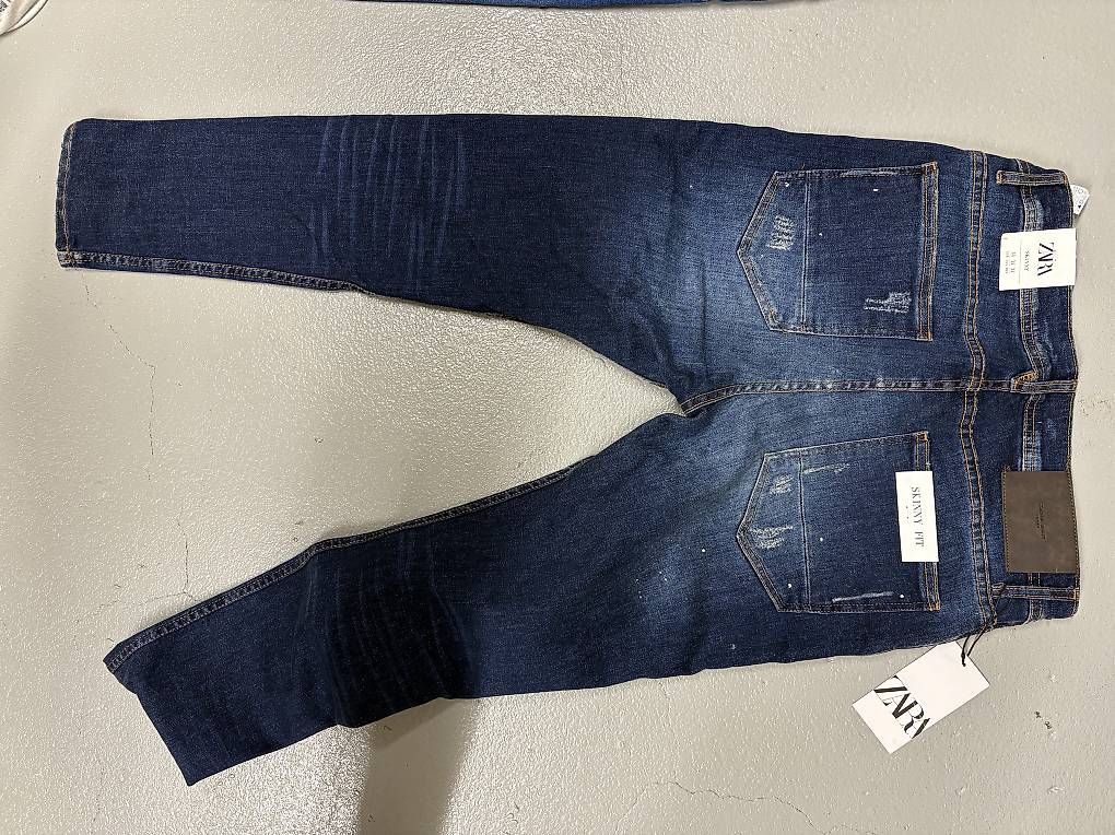 Jeans: Zara Jeans gr. 44 Neu – Usato da Schleinikon venduto da kar_8ww7 4