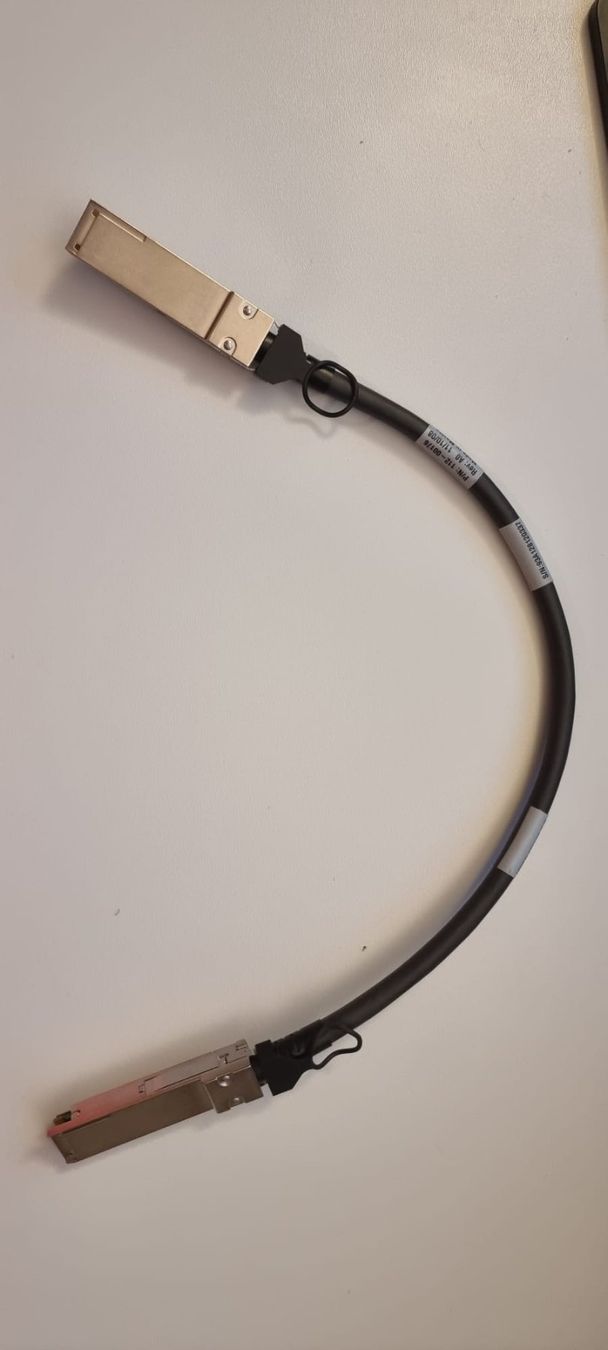 Server: NetApp - 112-00176 SAS Kabel 0.5m – Usato da Stadel venduto da phwert