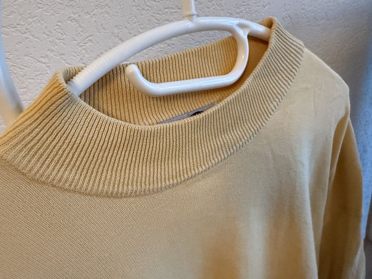 Maglioni & Felpe: Pull vintage coton jaune clair col rond, t.XL – Usato da Tavannes venduto da Thriftshop 1